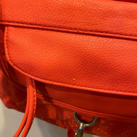 Coral Crossbody bag, Vegan leather - Picture 5 of 5